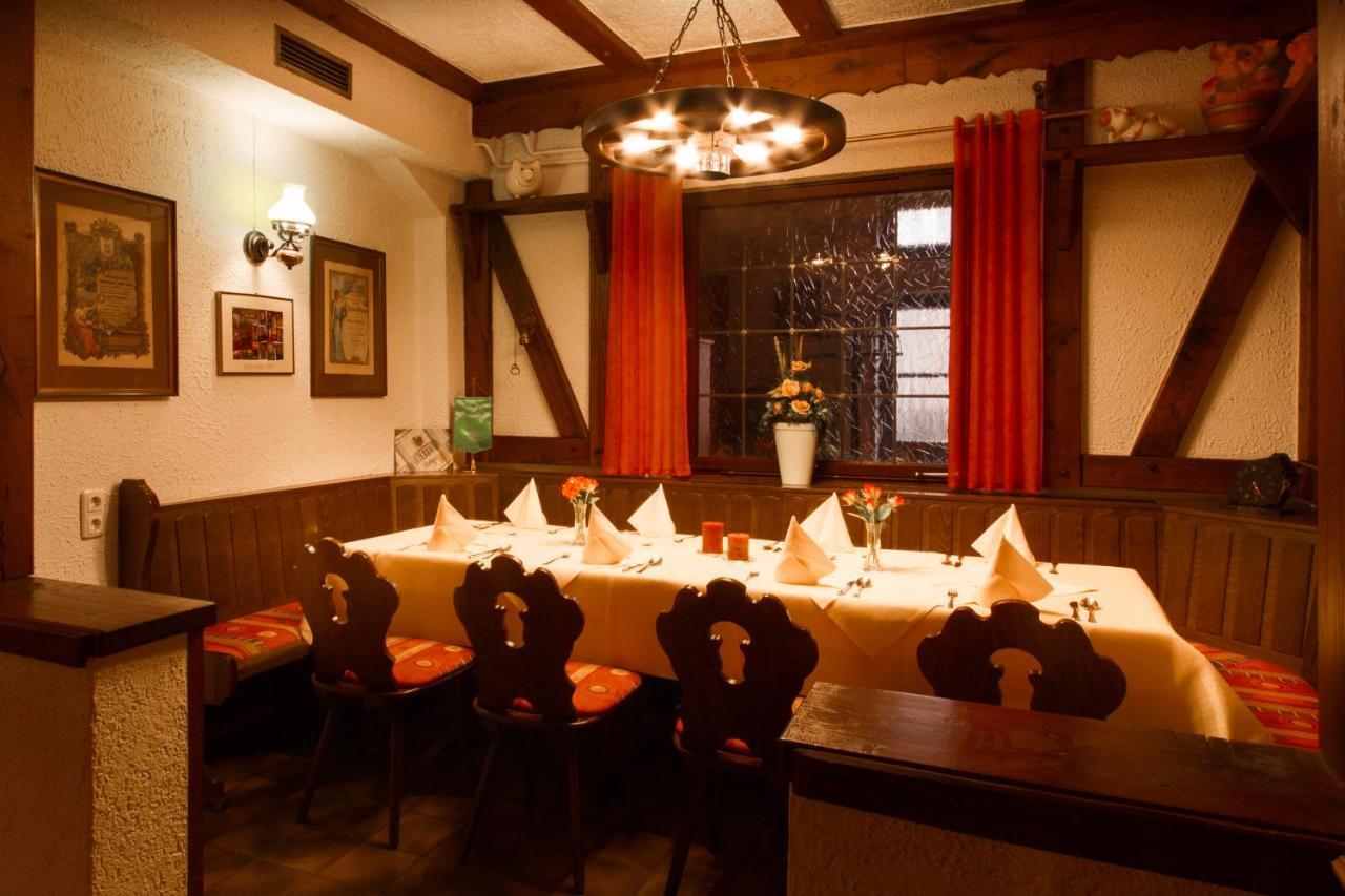 Hotel- Restaurant Zum Hirsch Grossenlueder Экстерьер фото