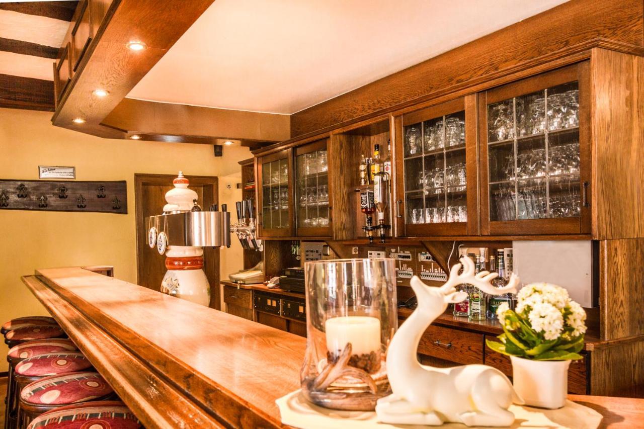 Hotel- Restaurant Zum Hirsch Grossenlueder Экстерьер фото